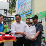 Tết vui từ những phần quà
